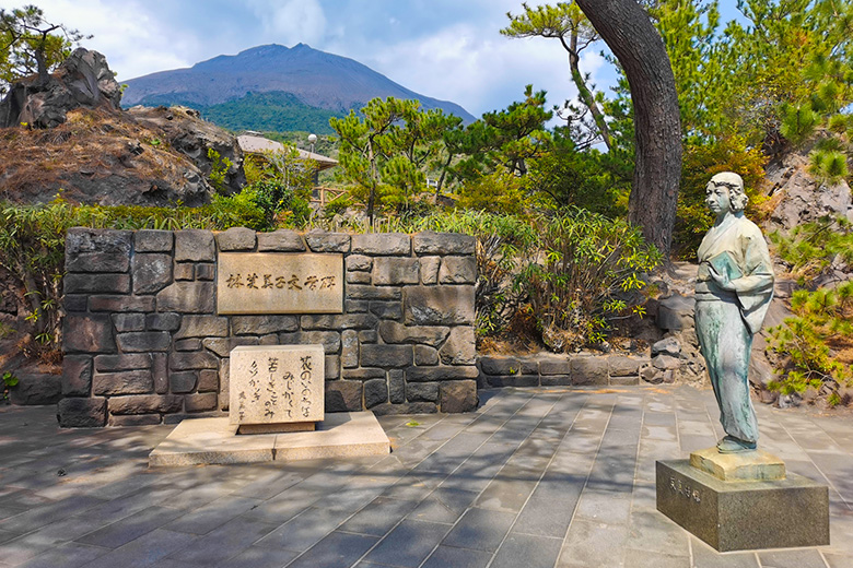 林芙美子文学碑・古里公園の画像