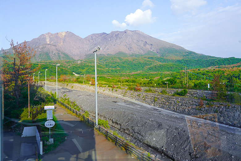 桜島国際火山砂防センター隣りの野尻川