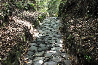 白浜の石畳道